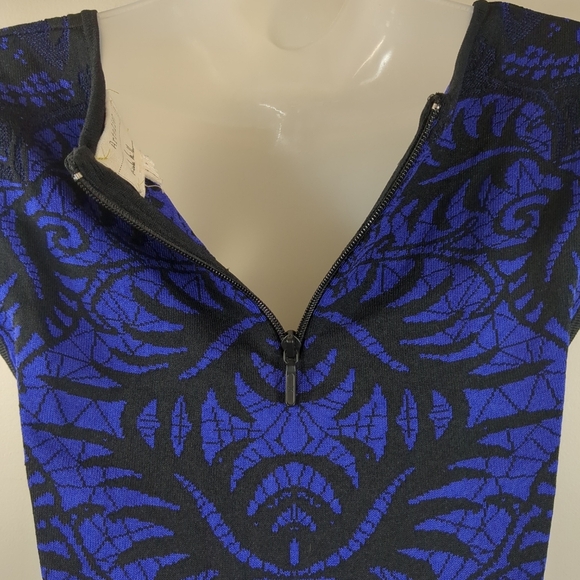 Nicole Miller Artelier graphic above knee dress ,blueish purple/ black, size P - Picture 5 of 10